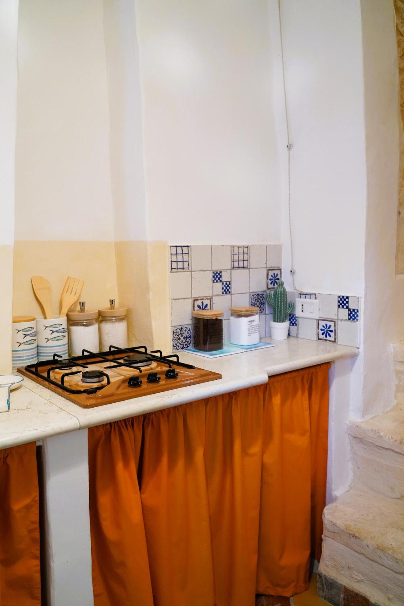 Domus Magistri - A Pochi Passi Dal Centro Storico Villa Ostuni Exterior photo